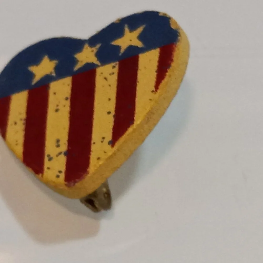 Patriotic 4th of July Lapel Pin Collection (7) Items Red, White + Blue